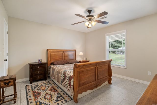 6053 N Central Avenue, Batesville, AR 72501