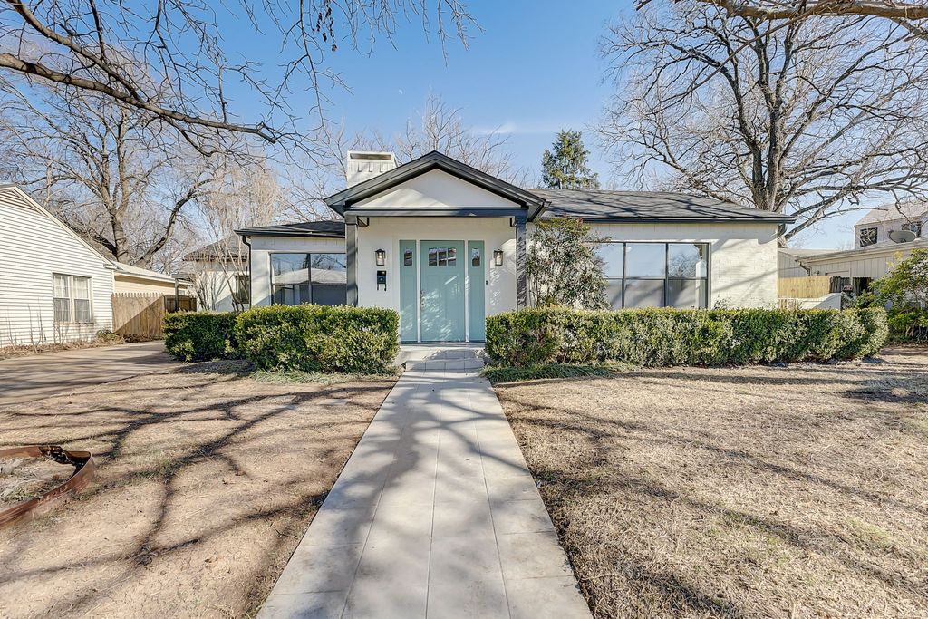 816 Northwood Road, Fort Worth, TX 76107