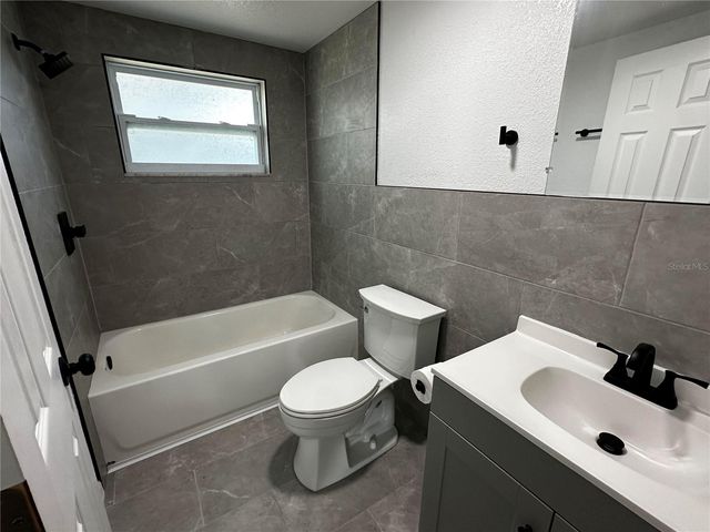 1104 E 140TH AVENUE B, Tampa, FL 33613