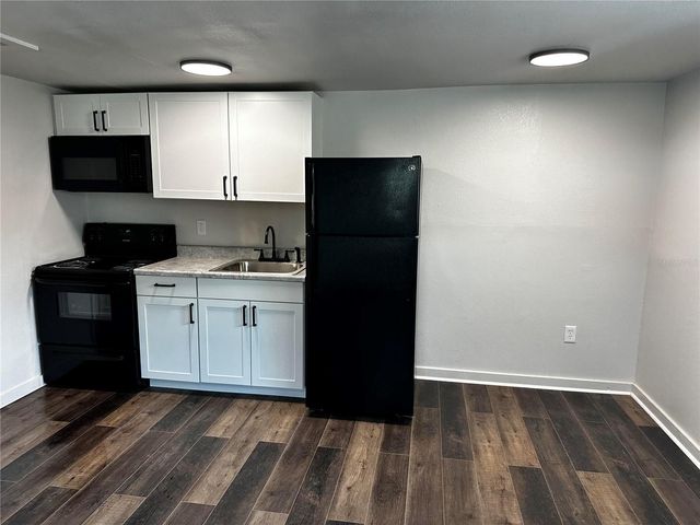 1104 E 140TH AVENUE B, Tampa, FL 33613