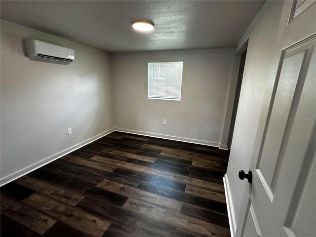 1104 E 140TH AVENUE B, Tampa, FL 33613