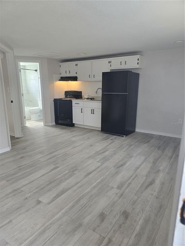 1104 E 140TH AVENUE B, Tampa, FL 33613