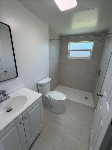 1104 E 140TH AVENUE B, Tampa, FL 33613
