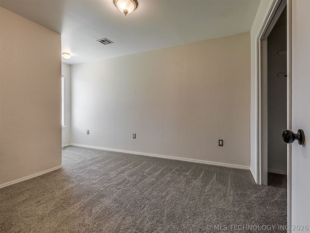 1618 E Denton Avenue, Sapulpa, OK 74066