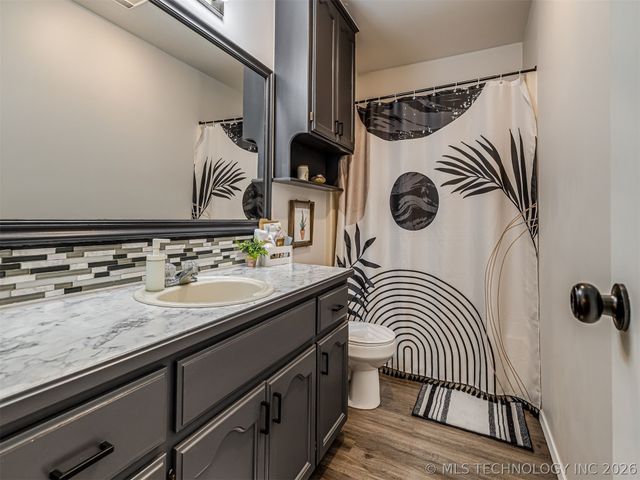 1618 E Denton Avenue, Sapulpa, OK 74066