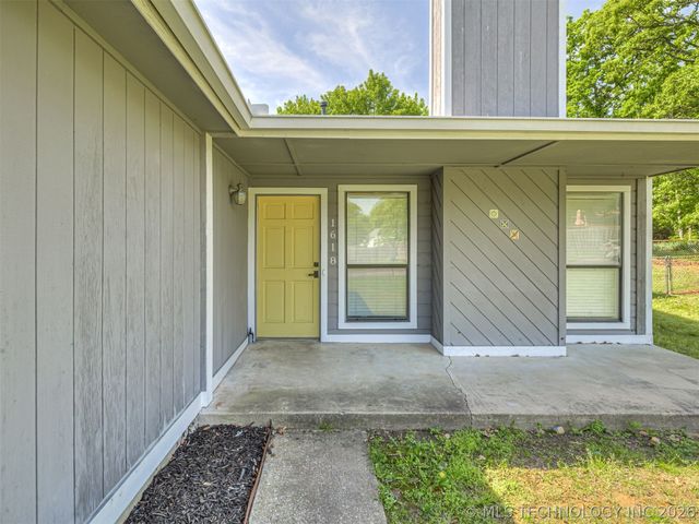 1618 E Denton Avenue, Sapulpa, OK 74066