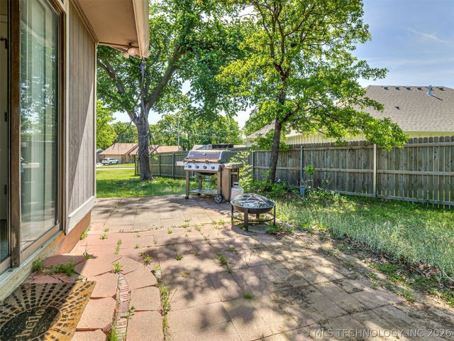 1618 E Denton Avenue, Sapulpa, OK 74066