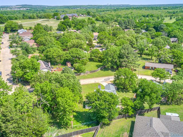 1618 E Denton Avenue, Sapulpa, OK 74066