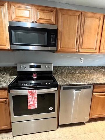 5345 Treetops DR # S102, Naples, FL 34113