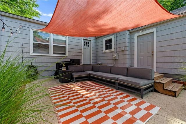 5629 Reeds Road, Mission, KS 66202