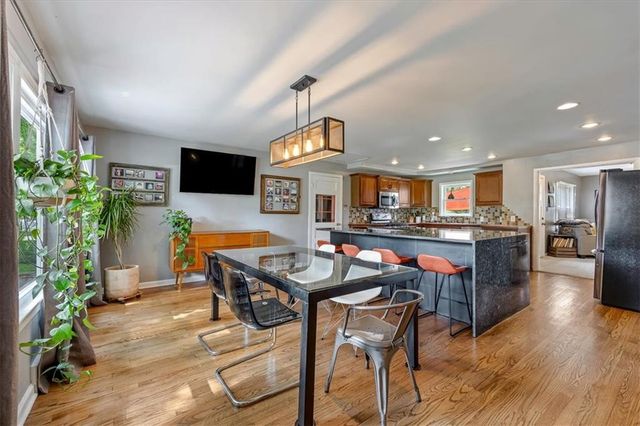 5629 Reeds Road, Mission, KS 66202