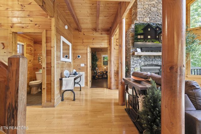 2829 Ridge Creek Circle, Sevierville, TN 37876