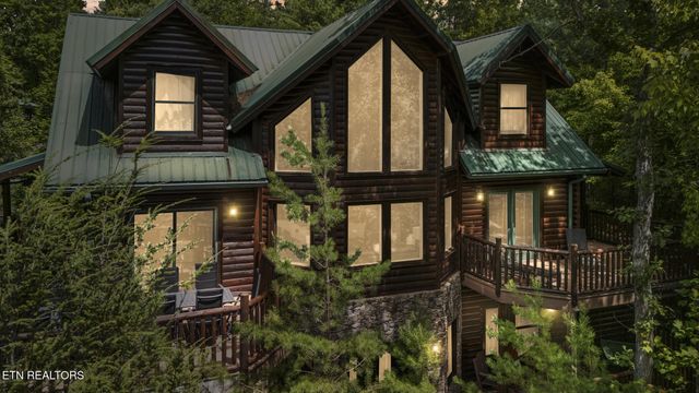 2829 Ridge Creek Circle, Sevierville, TN 37876