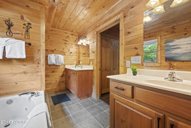 2829 Ridge Creek Circle, Sevierville, TN 37876