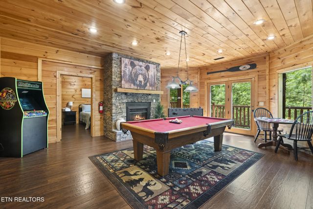 2829 Ridge Creek Circle, Sevierville, TN 37876