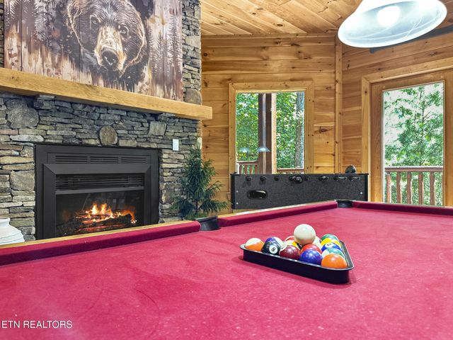2829 Ridge Creek Circle, Sevierville, TN 37876