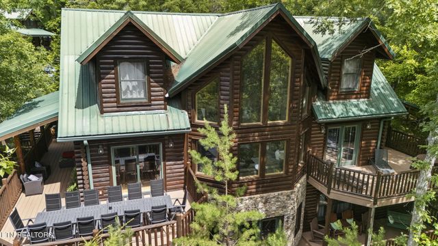 2829 Ridge Creek Circle, Sevierville, TN 37876