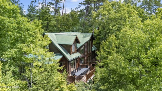 2829 Ridge Creek Circle, Sevierville, TN 37876