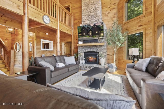 2829 Ridge Creek Circle, Sevierville, TN 37876