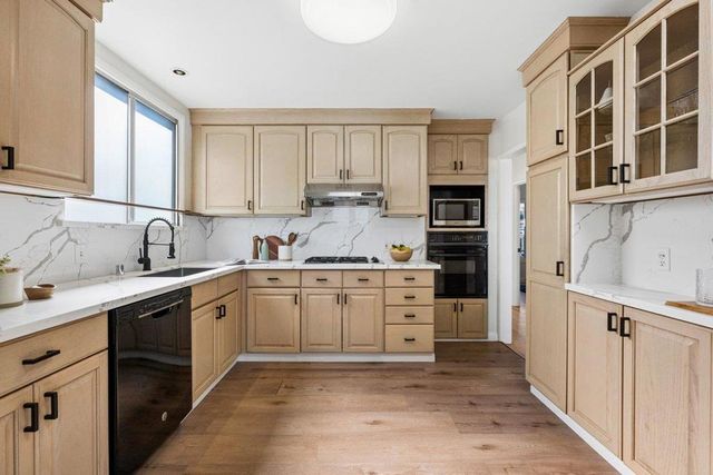 31 Avalon Drive, Daly City, CA 94015