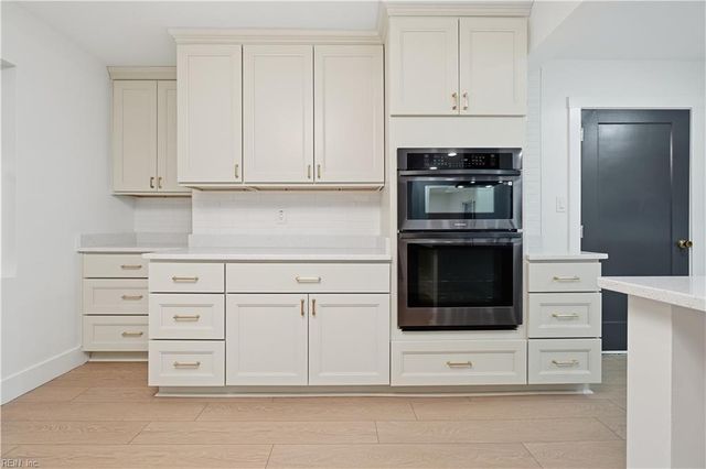 19 Wakefield RD, Newport News, VA 23606