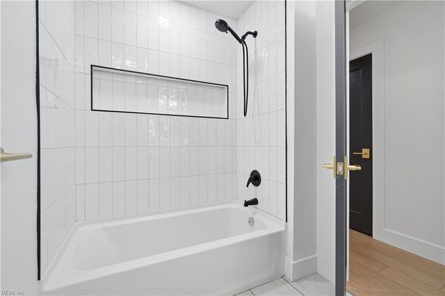 19 Wakefield RD, Newport News, VA 23606