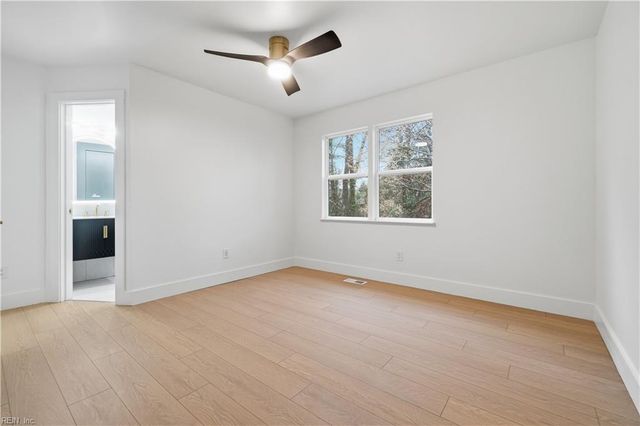 19 Wakefield RD, Newport News, VA 23606