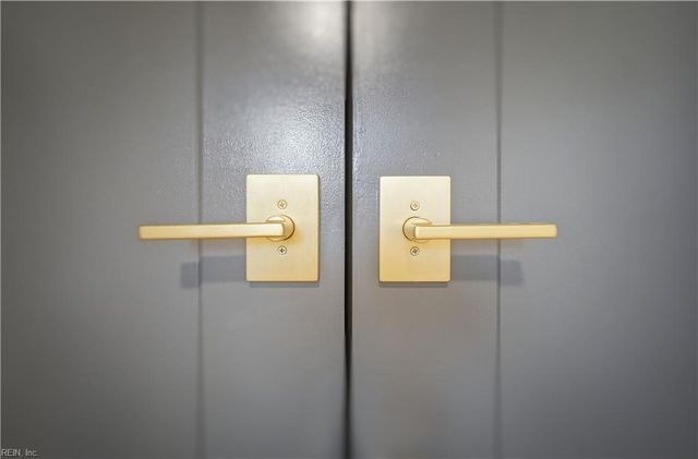 19 Wakefield RD, Newport News, VA 23606