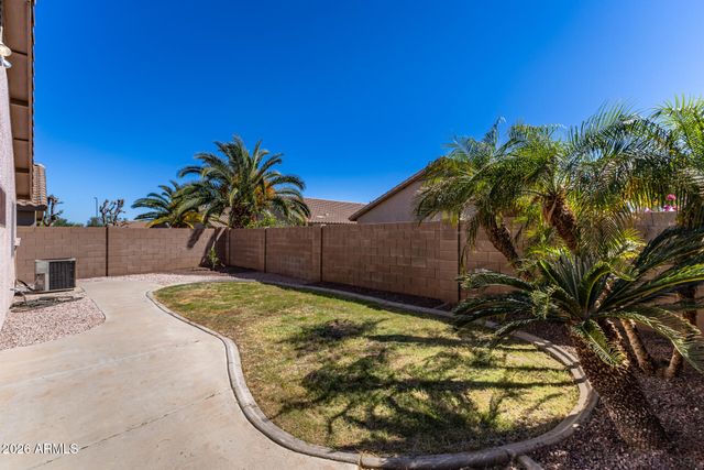 15847 W SAGUARO Lane W, Surprise, AZ 85374