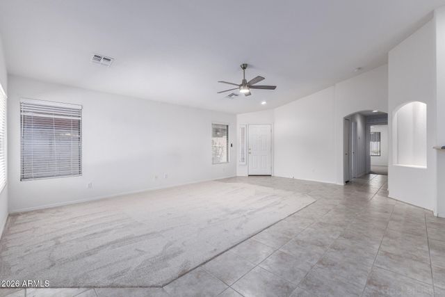 15847 W SAGUARO Lane W, Surprise, AZ 85374