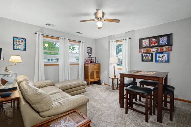 1101 15th Street, Silvis, IL 61282