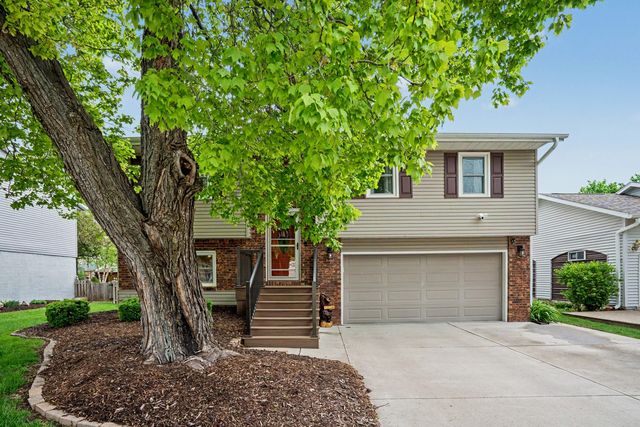 1101 15th Street, Silvis, IL 61282