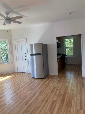 160 Robeson St 3, Fall River, MA 02720