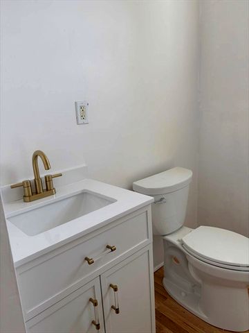 160 Robeson St 3, Fall River, MA 02720