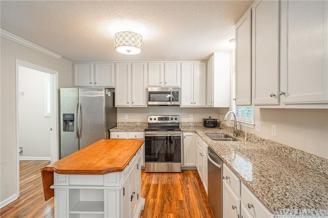 92 Dove Pointe Lane, Clayton, NC 27520