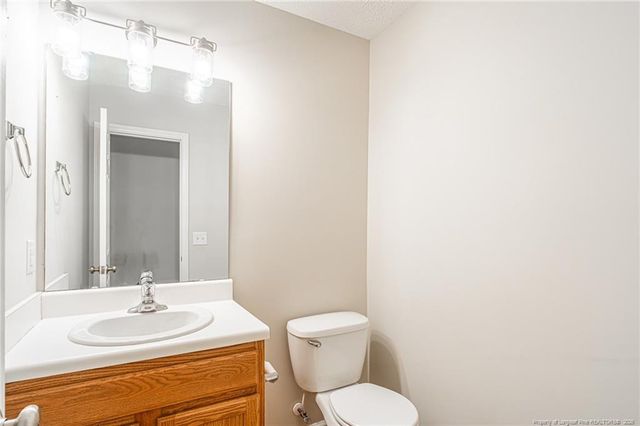 92 Dove Pointe Lane, Clayton, NC 27520