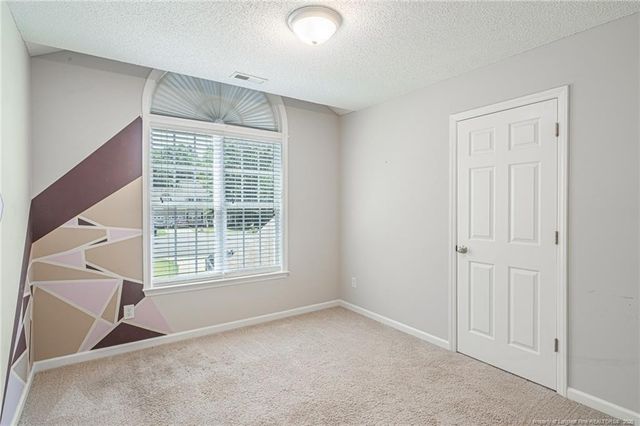 92 Dove Pointe Lane, Clayton, NC 27520