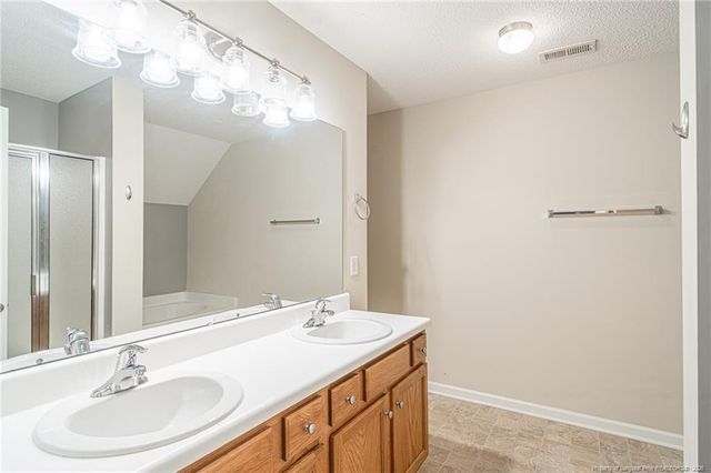 92 Dove Pointe Lane, Clayton, NC 27520