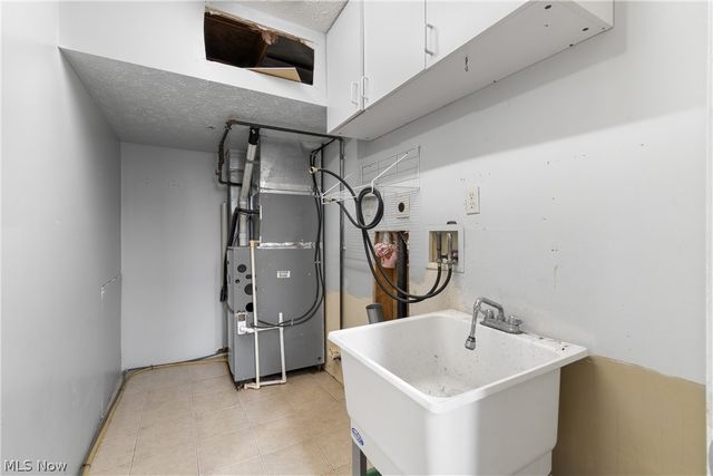 4885 Will Drive, New Franklin, OH 44319