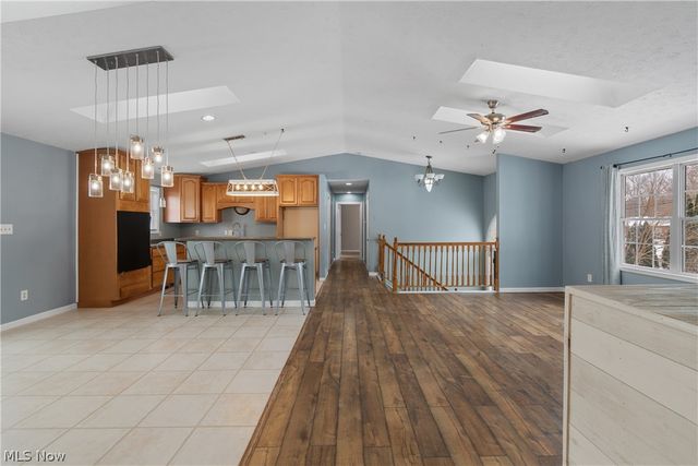 4885 Will Drive, New Franklin, OH 44319