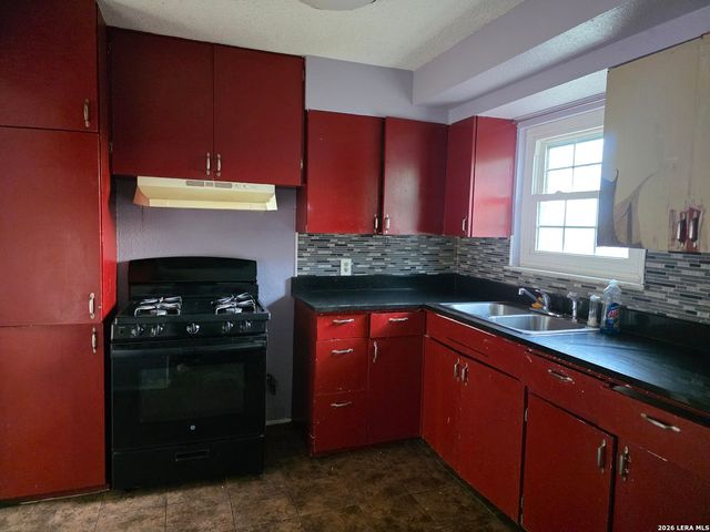 527 Griggs, San Antonio, TX 78228