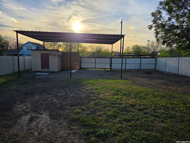 527 Griggs, San Antonio, TX 78228