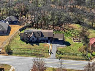 5524 Pinnacle Valley Road, Little Rock, AR 72223