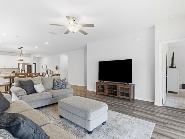 3616 Kingsgarden Road, Denton, TX 76207