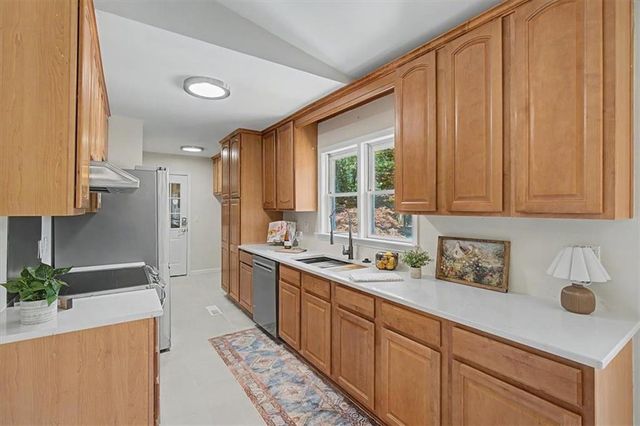 2265 Brandon Court NE, Marietta, GA 30066