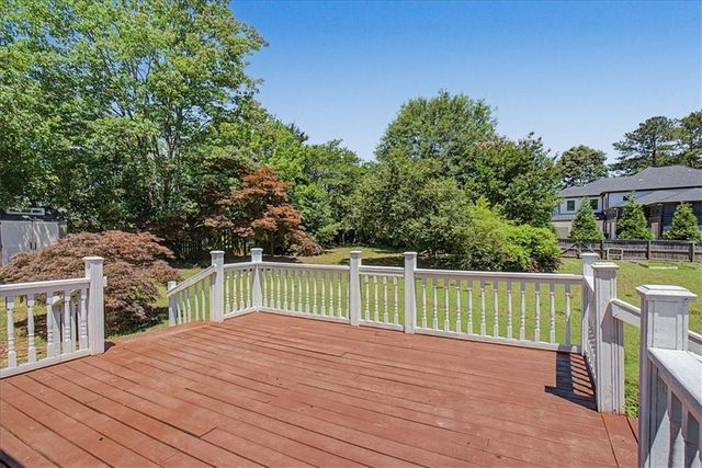 2265 Brandon Court NE, Marietta, GA 30066