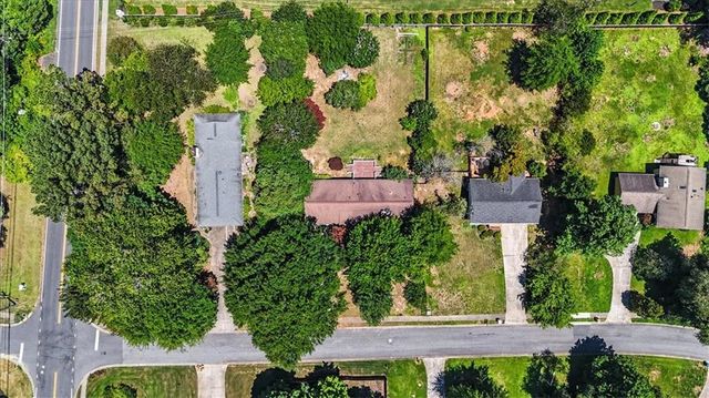 2265 Brandon Court NE, Marietta, GA 30066