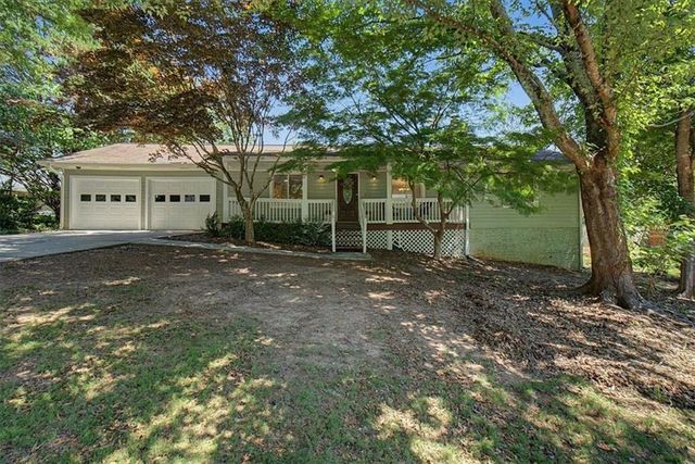 2265 Brandon Court NE, Marietta, GA 30066