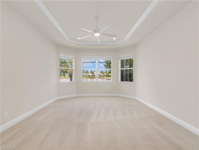 8893 Redonda DR, Naples, FL 34114