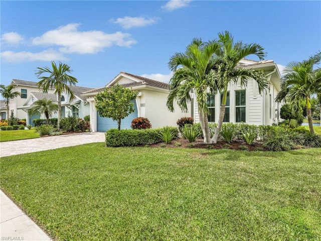 8893 Redonda DR, Naples, FL 34114